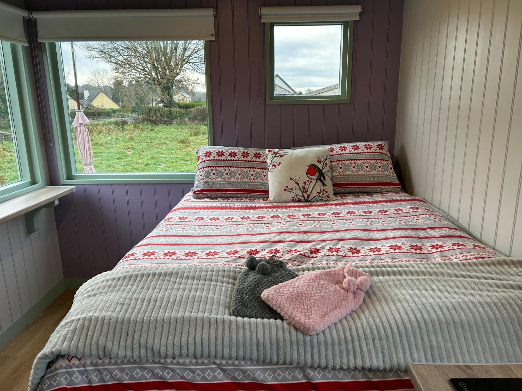 Market Street Shepherd'S Hut Leitrim Dromahair Dış mekan fotoğraf